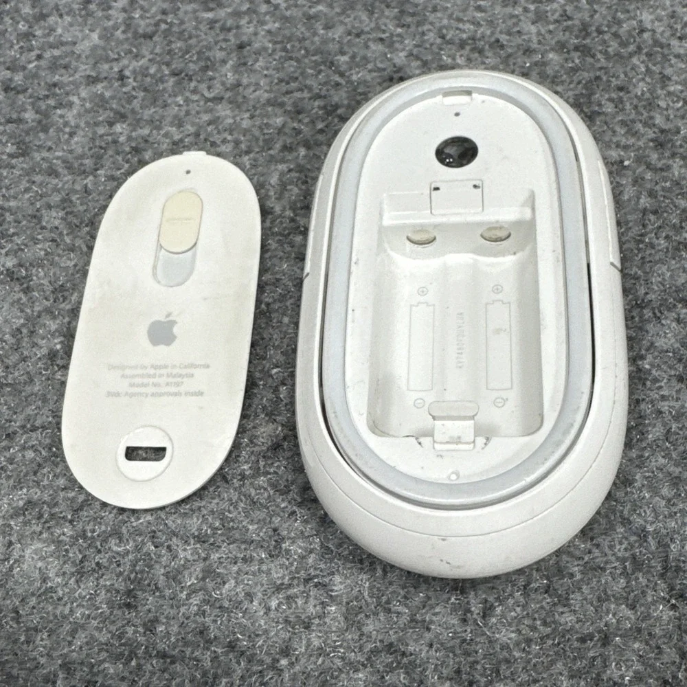 GENUINE Apple Wireless Bluetooth Mighty Mouse Model A1197‎ Tested